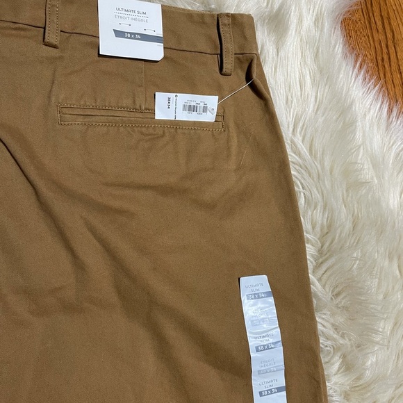Old navy khaki pants - Picture 5 of 8